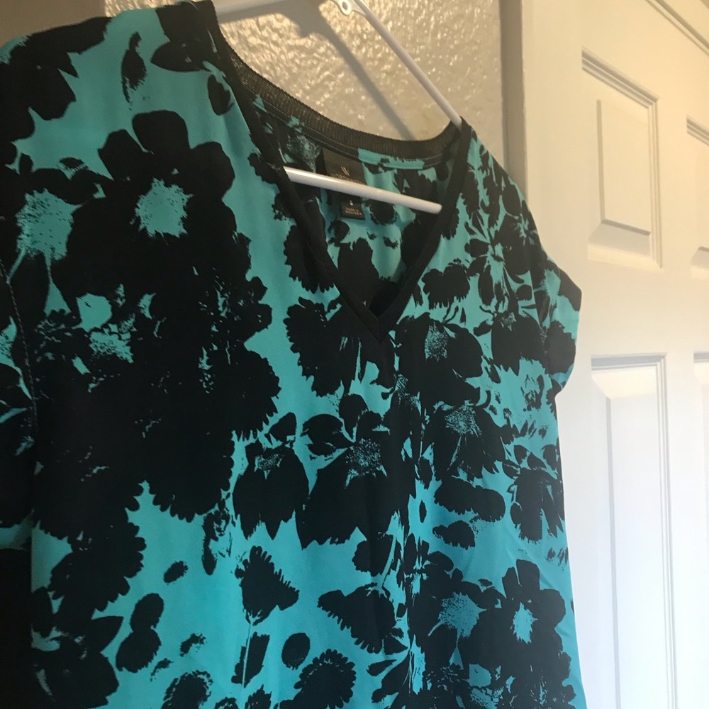 Ladies blouse - Picture 2 of 6